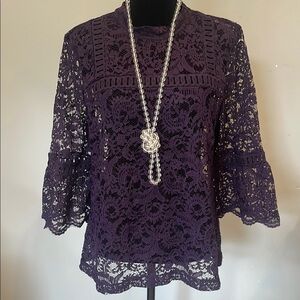 Elegant Purple Lace Women's Top loft medium like new